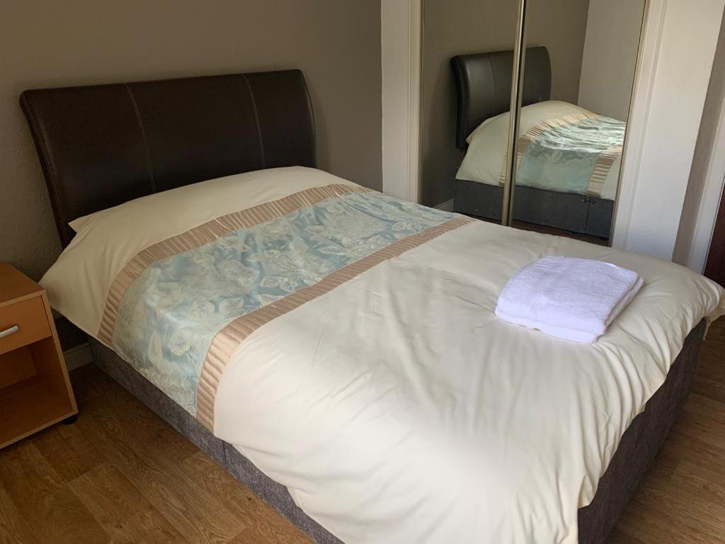 2 Bedroom Central Apartment Edinburgh Ngoại thất bức ảnh